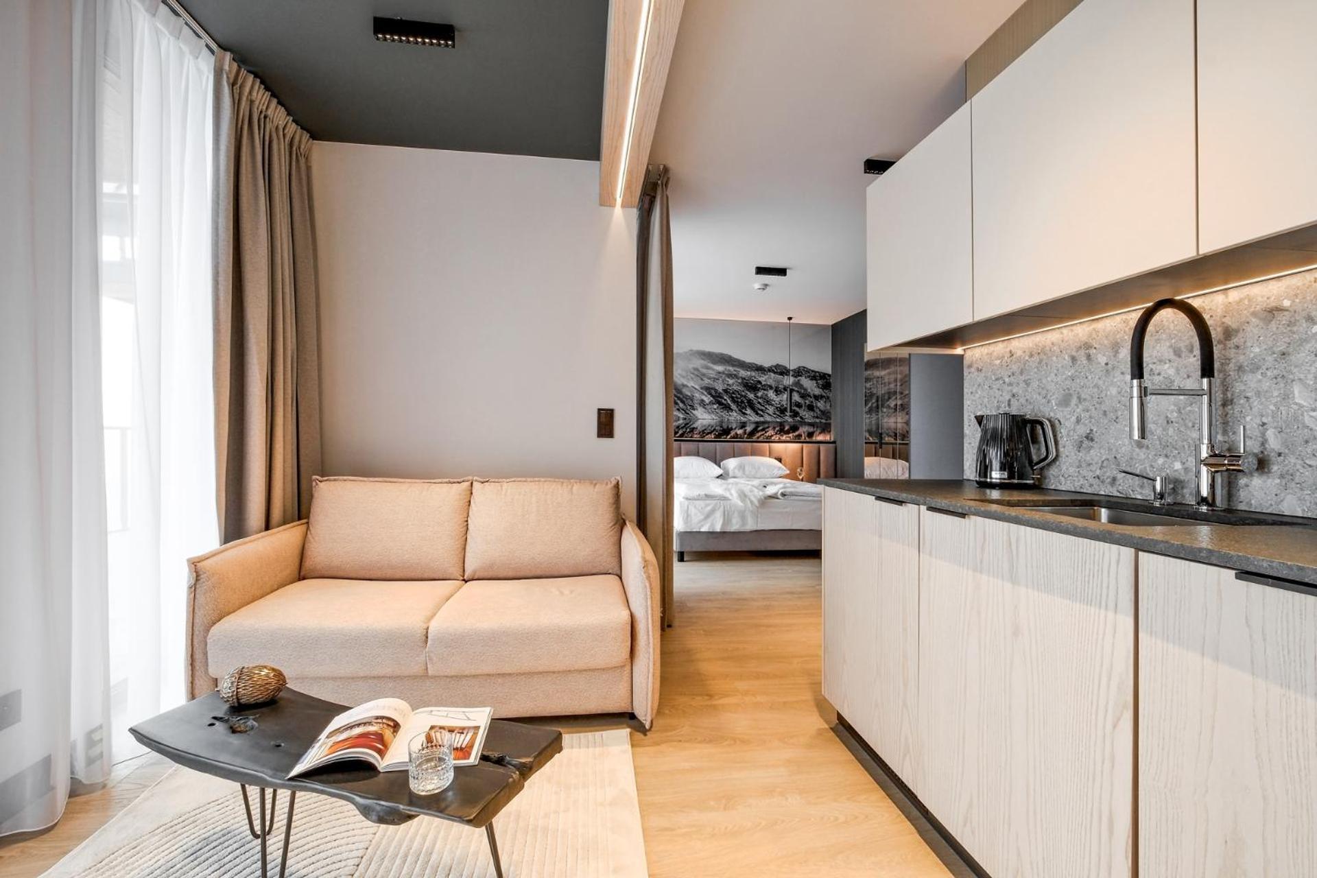 Rezydencja Sloneczna - Spa & Apartamenty Z Widokiem - ビャウカ エクステリア 写真