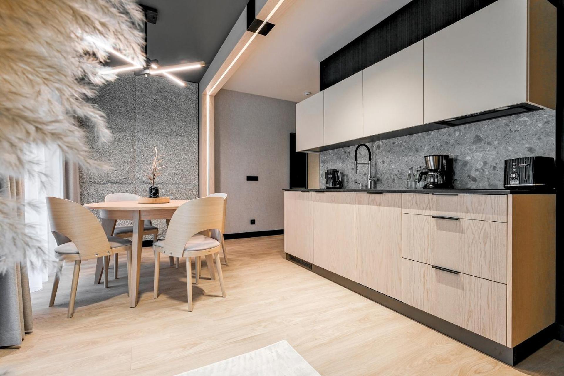 Rezydencja Sloneczna - Spa & Apartamenty Z Widokiem - ビャウカ エクステリア 写真