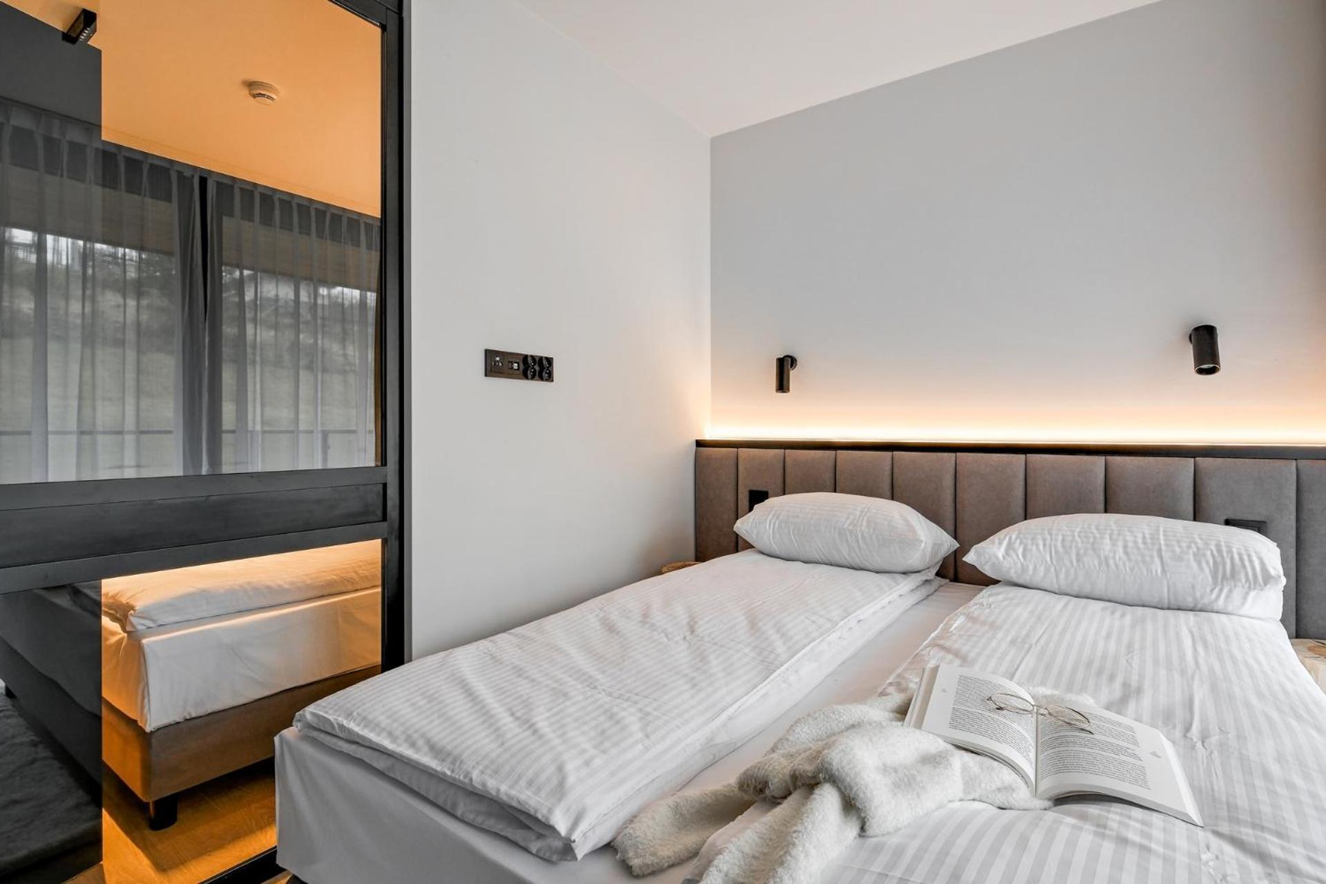 Rezydencja Sloneczna - Spa & Apartamenty Z Widokiem - ビャウカ エクステリア 写真