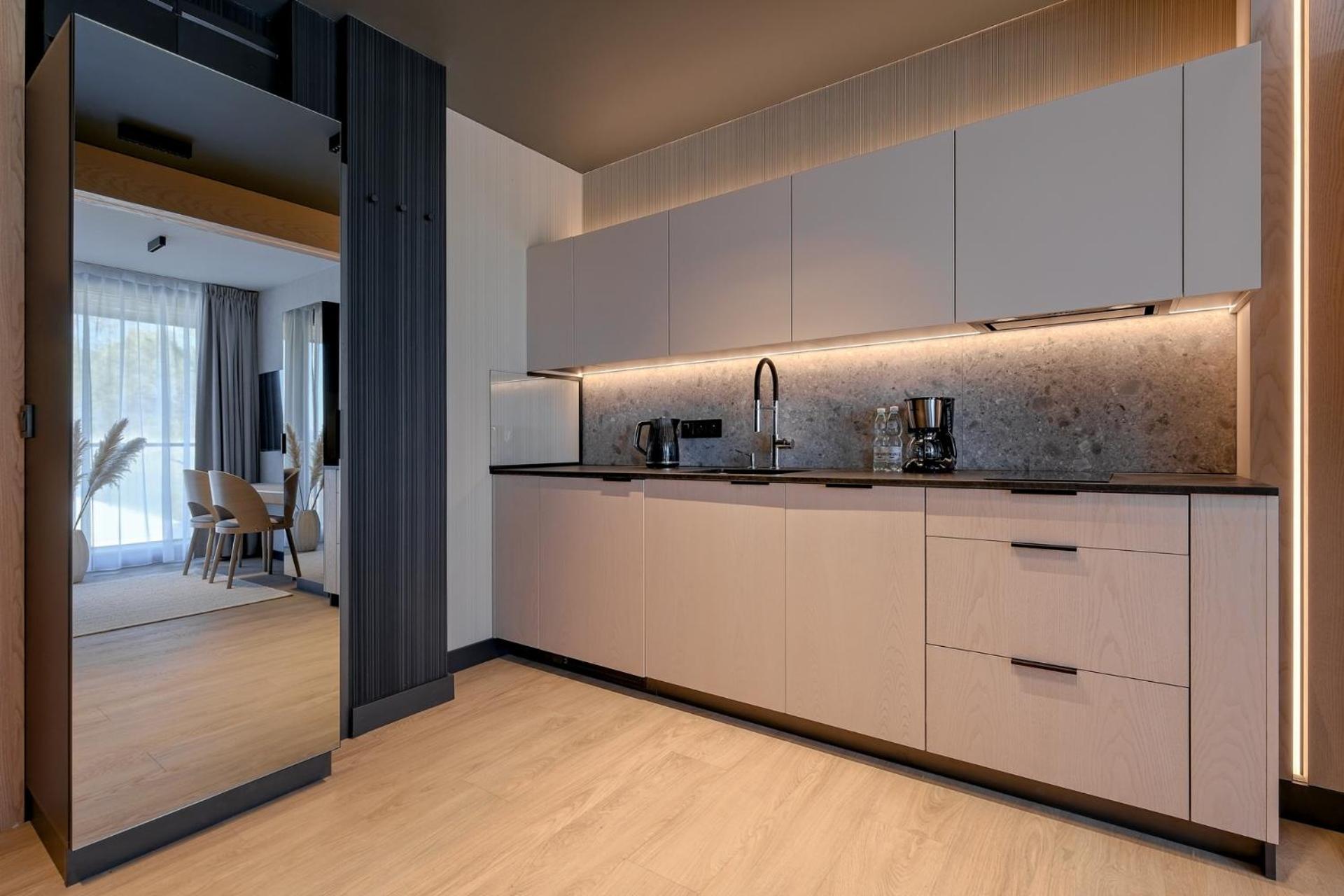 Rezydencja Sloneczna - Spa & Apartamenty Z Widokiem - ビャウカ エクステリア 写真